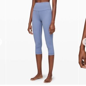 Lululemon Align Crop *21"
Tempest Blue
